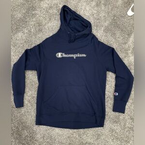Large Champion hoodie in navy blue